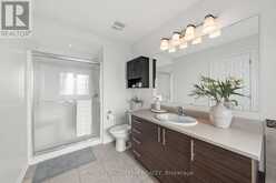 102 LOCHNAW PRIVATE | Ottawa Ontario | Slide Image Thirty-two