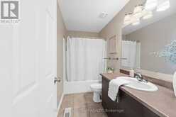 102 LOCHNAW PRIVATE | Ottawa Ontario | Slide Image Thirty-six