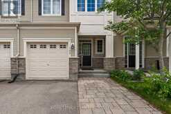 102 LOCHNAW PRIVATE | Ottawa Ontario | Slide Image Three