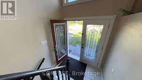 9 BIRDIE COURT | Wasaga Beach Ontario | Slide Image Three