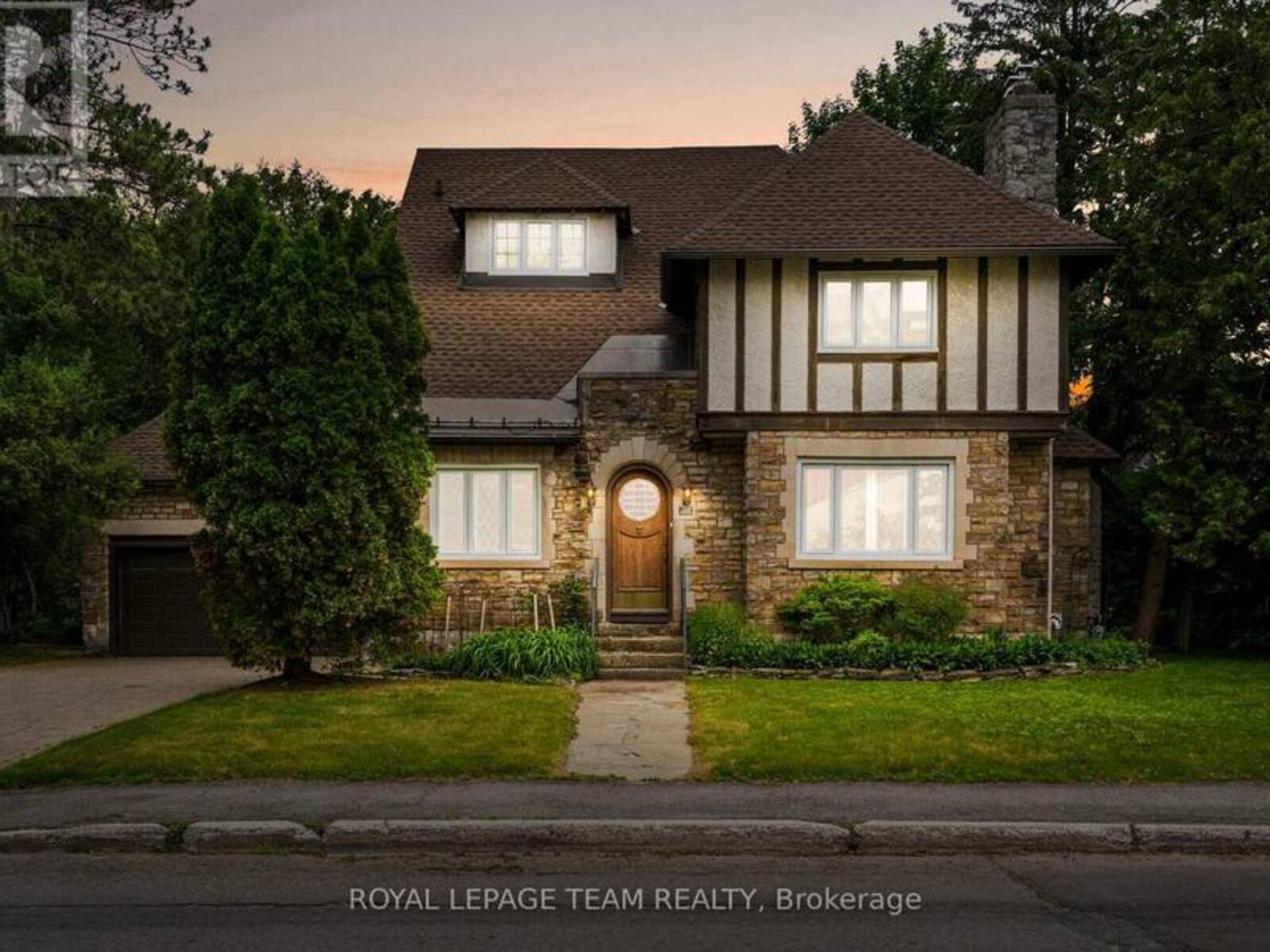 217 MELROSE AVENUE, Ottawa, Ontario K1Y 1V3