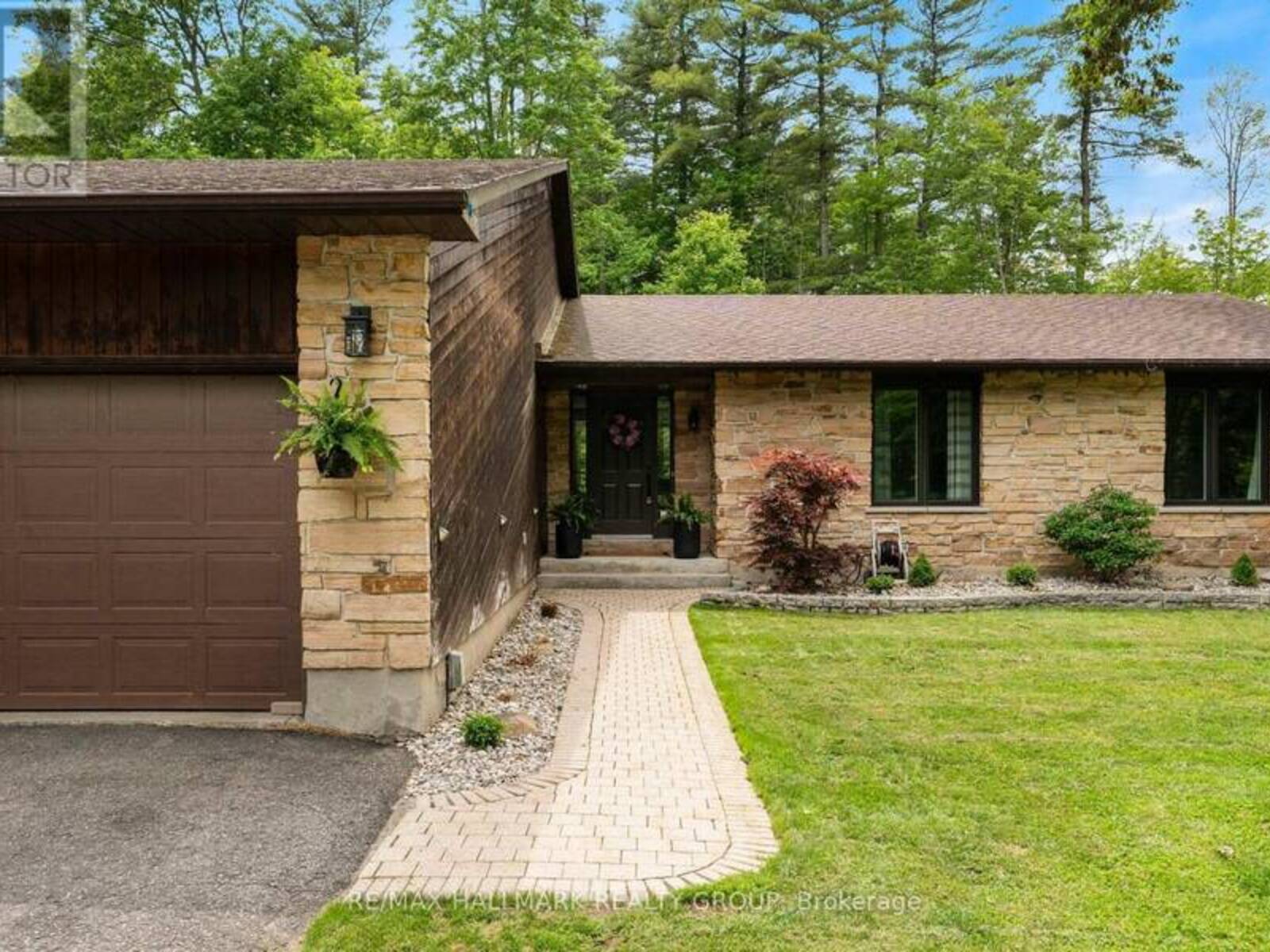 408 YOLE CRESCENT, Brockville, Ontario K6V 5T3