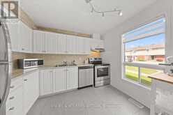 54 - 956 COOKSHIRE CRESCENT | Ottawa Ontario | Slide Image Eight