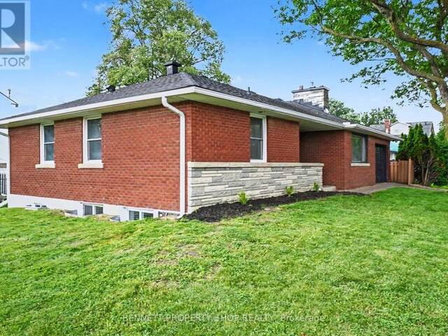1305 AVENUE N AVENUE Ottawa Ontario, K1G 0A7 - 6 Bedrooms Home For Sale