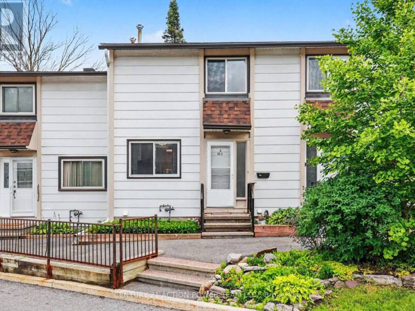 76 - 48 SUMAC STREET, Ottawa, Ontario K1J 6P7