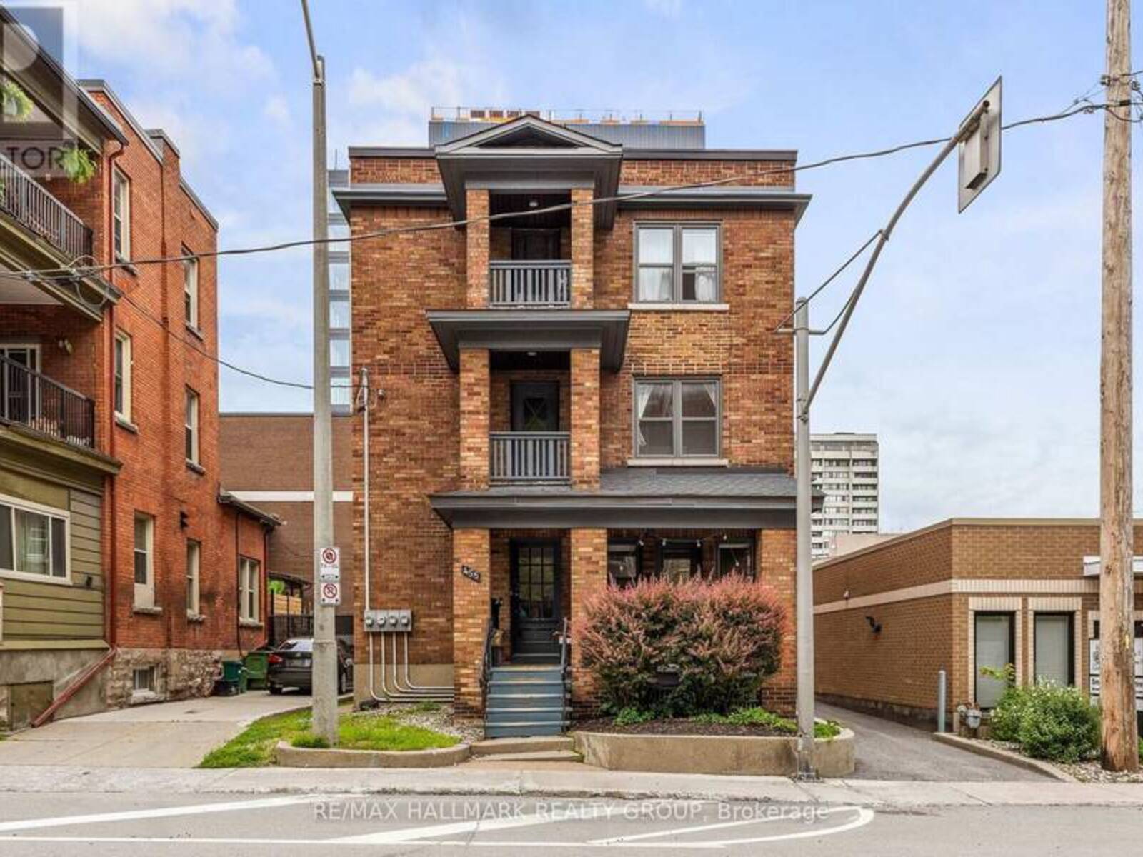 455 METCALFE STREET, Ottawa, Ontario K2P 1T1