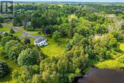 17 MARIC TRAIL | Kemptville Ontario | Slide Image Five