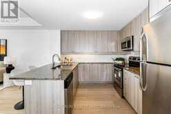 902E - 8110 BIRCHMOUNT ROAD W | Markham Ontario | Slide Image Ten