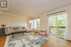 172 PARKROSE PRIVATE | Ottawa Ontario | Slide Image Thirteen