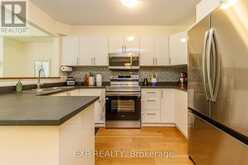 172 PARKROSE PRIVATE | Ottawa Ontario | Slide Image Eight