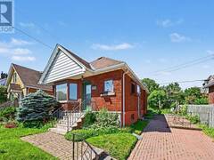 238 FAIRMONT AVENUE Ottawa Ontario, K1Y 1X9