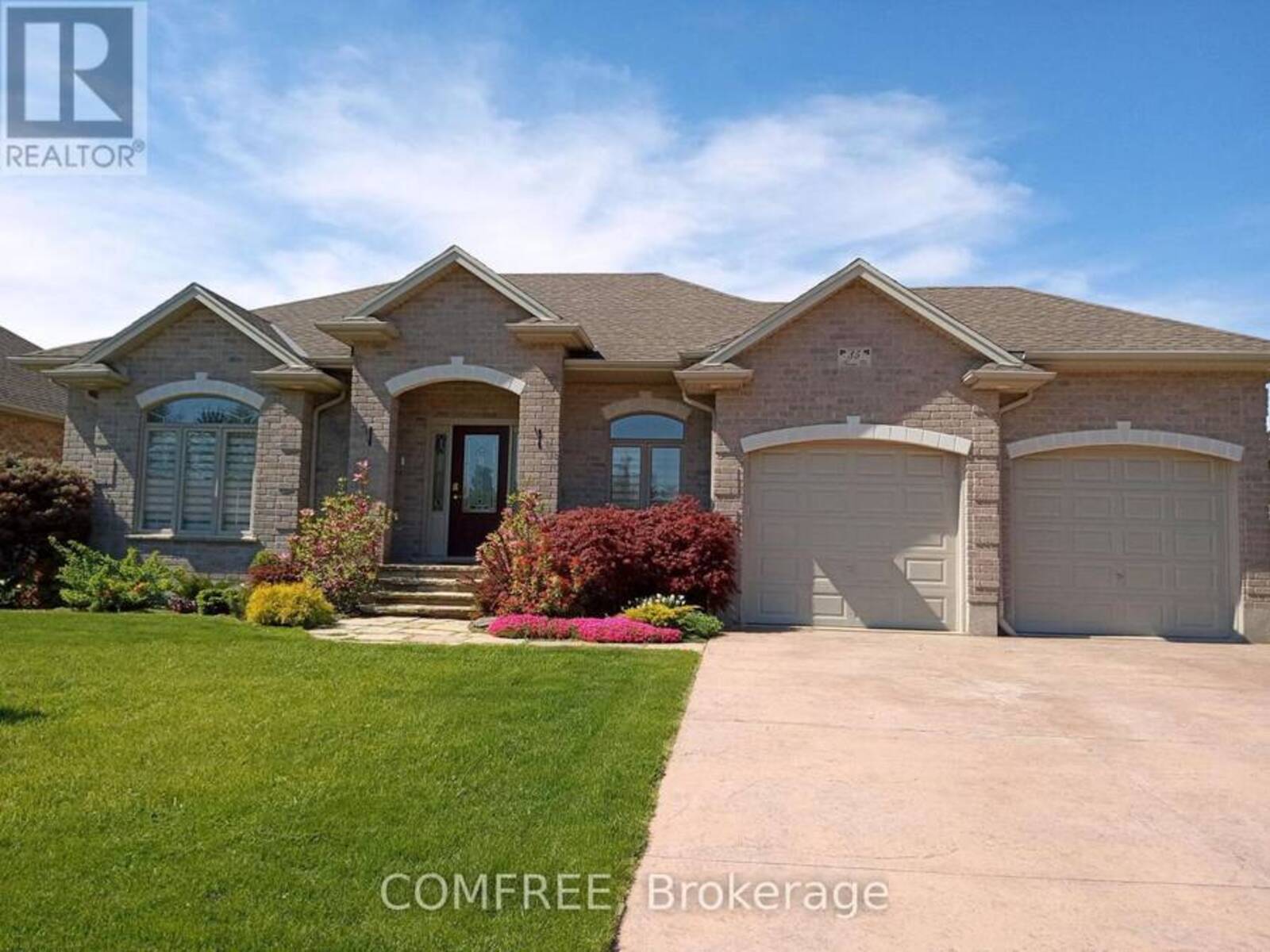 35 TANYA DRIVE, Southwest Middlesex, Ontario N0L 1M0