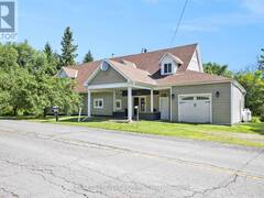 3834 WOODKILTON ROAD Ottawa Ontario, K0A 3M0