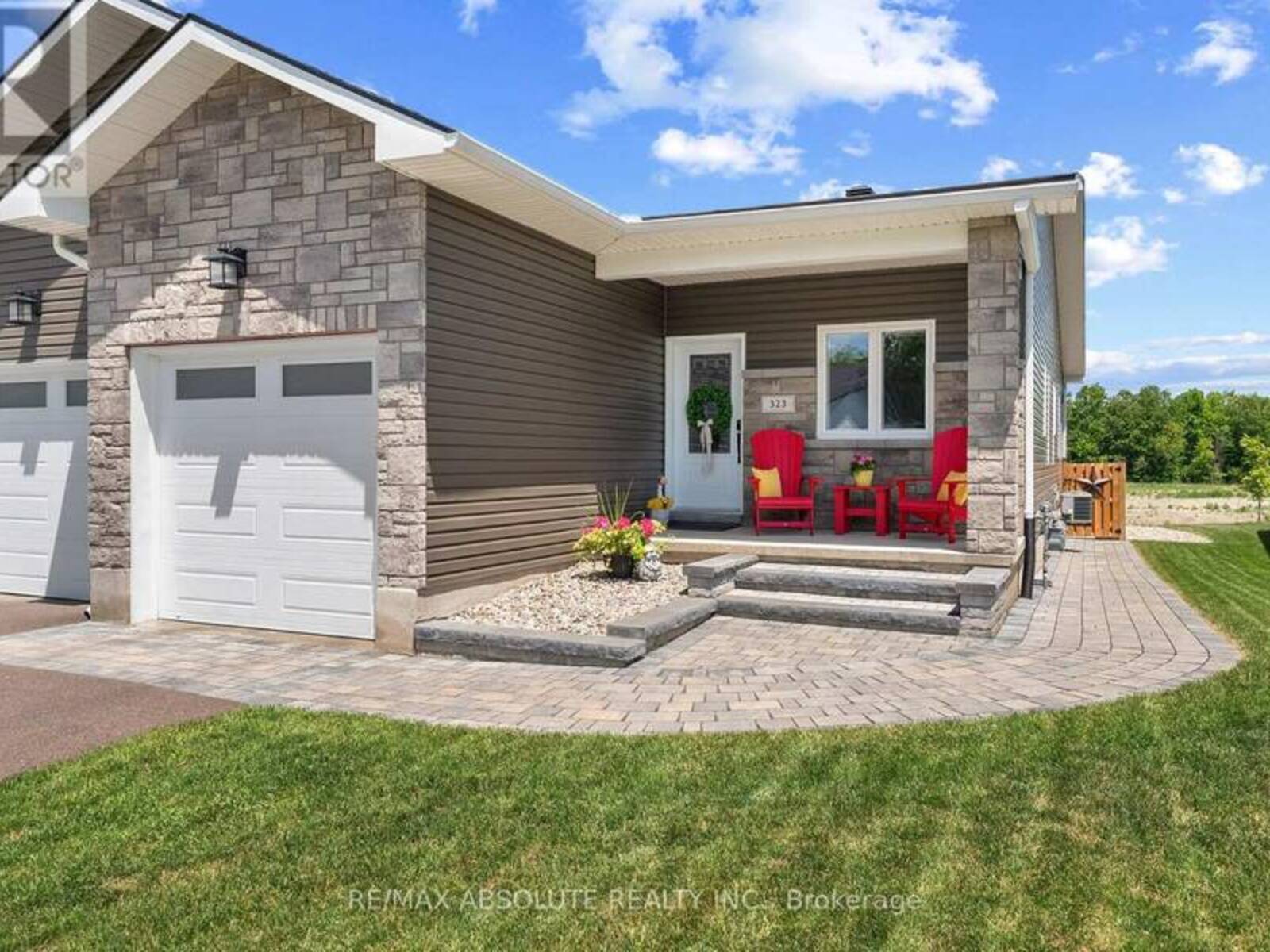 323 FORESTVIEW CRESCENT, Renfrew, Ontario K7V 0C4