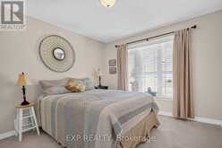 40 GASLIGHT WAY | Russell Ontario | Slide Image Eighteen