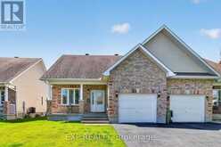 40 GASLIGHT WAY | Russell Ontario | Slide Image One