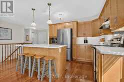 40 GASLIGHT WAY | Russell Ontario | Slide Image Nine