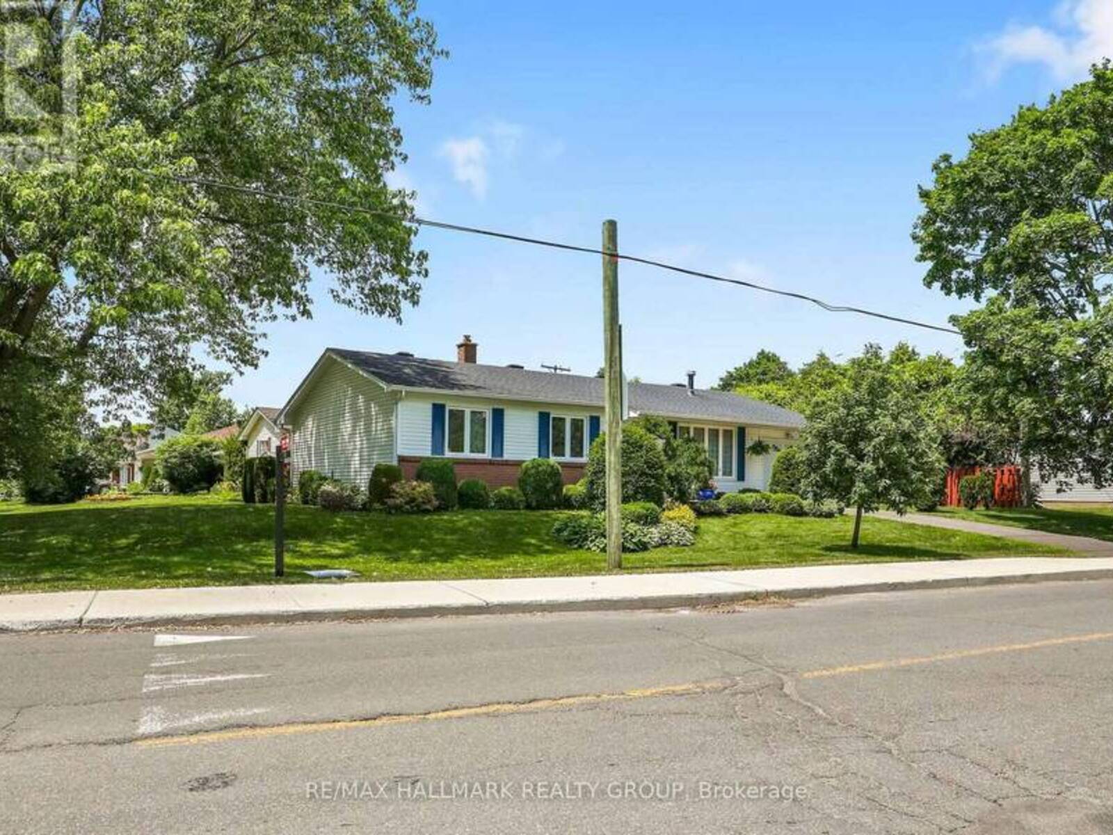 3242 ALBION ROAD S, Ottawa, Ontario K1V 7P3