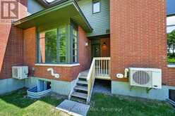 1005 KITIGAN GROVE | Ottawa Ontario | Slide Image Thirty-two