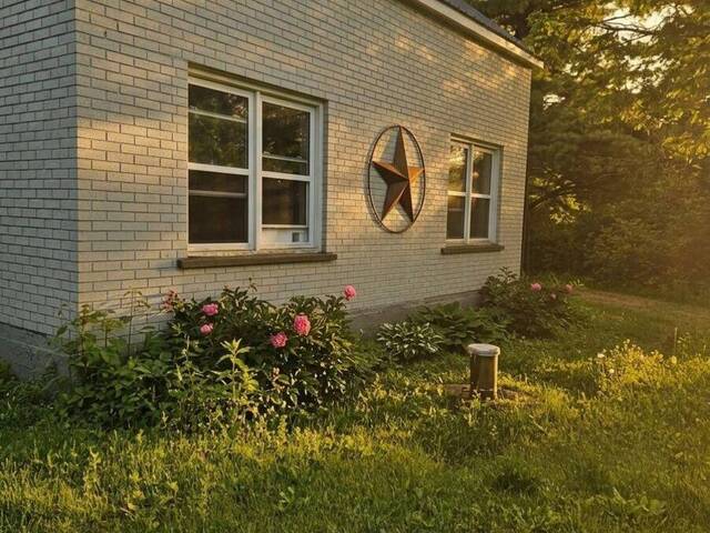 21896 CONCESSION ROAD 10 ROAD Arden Ontario, K0H 1B0 - 3 Bedrooms Home For Sale