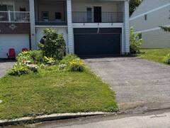87 GRADY CRESCENT Ottawa Ontario, K2H 5S2