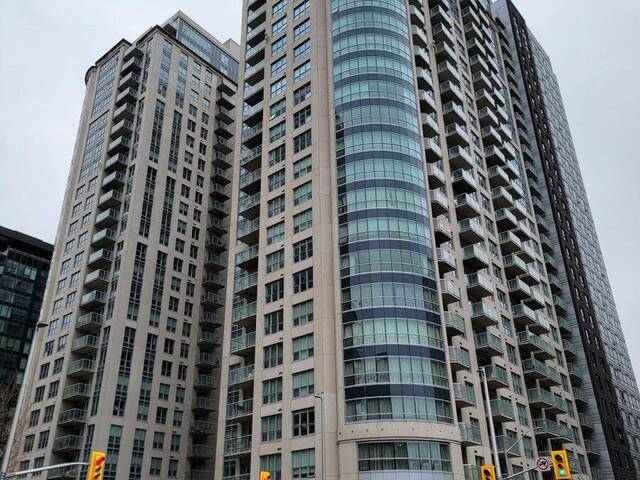 2102 - 195 BESSERER STREET Ottawa Ontario, K1N 0B6 - 2 Bedrooms Condo For Sale