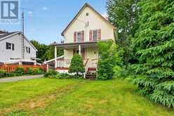 9 MAUD STREET | Morrisburg Ontario | Slide Image Two