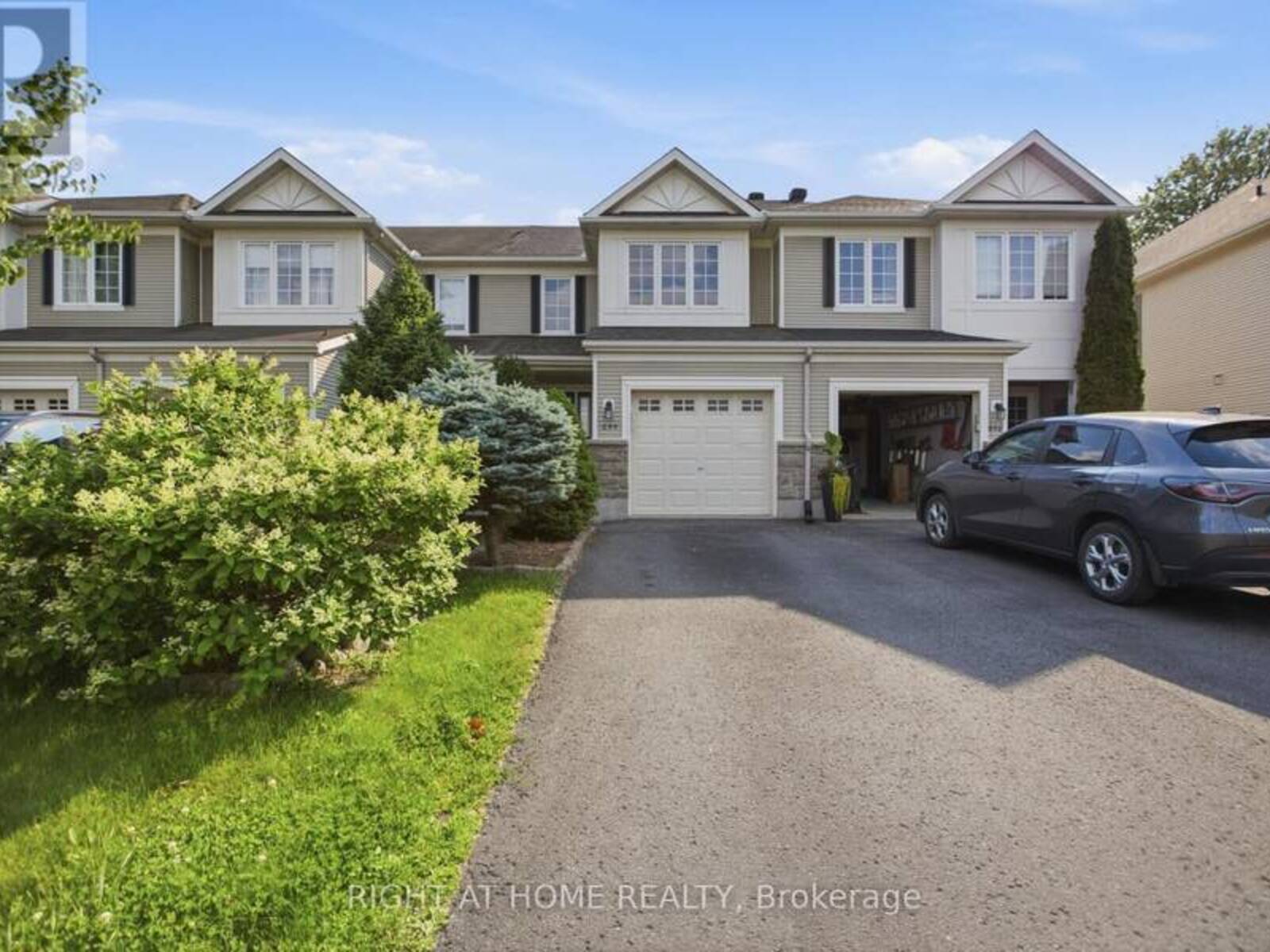 644 KILBIRNIE DRIVE, Ottawa, Ontario K2J 0G8