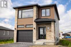 691 CHILLON STREET | Alfred and Plantagenet Ontario | Slide Image Two
