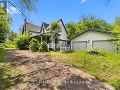 6889 SNAKE ISLAND ROAD Ottawa Ontario, K4P 1N2