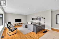 1321 RUSTIC DRIVE | Ottawa Ontario | Slide Image Five