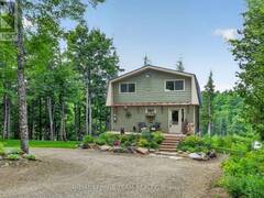 102 A MCVICAR LANE Lanark Highlands Ontario, K0A 3L0