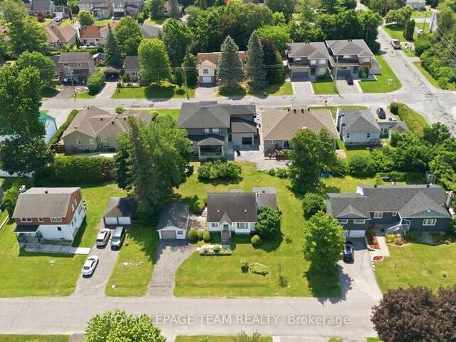 84 RITA AVENUE Ottawa Ontario, K2G 2H1 - 3 Bedrooms Home For Sale