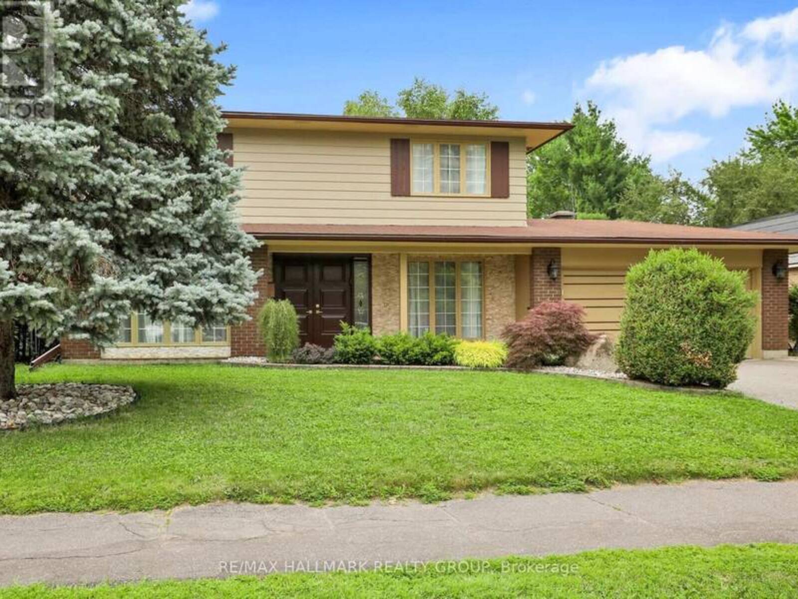 1712 PLAYFAIR DRIVE, Ottawa, Ontario K1H 5S6