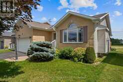 6 STONEHAVEN WAY | Arnprior Ontario | Slide Image Four