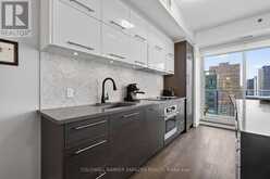1702 - 428 SPARKS STREET | Ottawa Ontario | Slide Image Eight