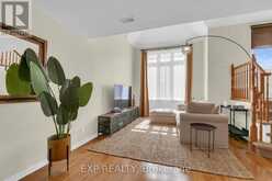 555 REARDON PRIVATE | Ottawa Ontario | Slide Image Nine