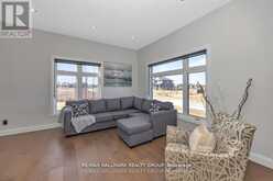 595 SHOREWAY DRIVE | Ottawa Ontario | Slide Image Nine