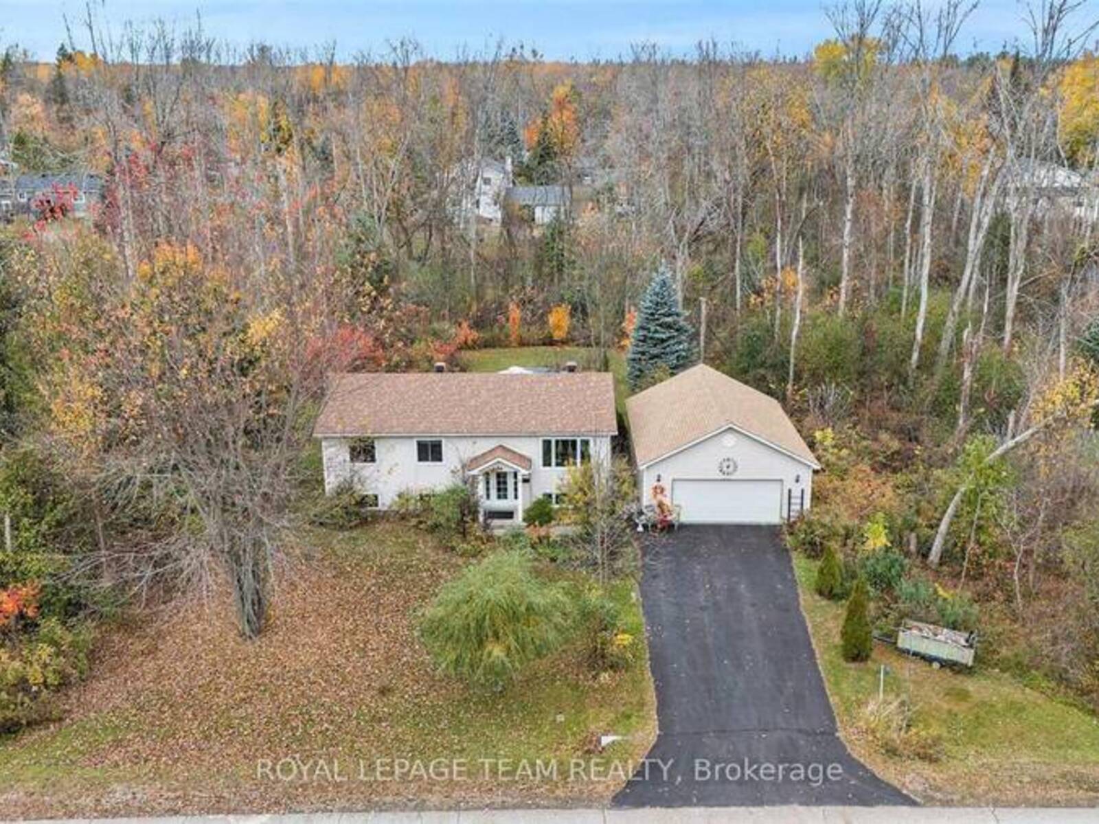 4 BLACK WALNUT ROAD, Kemptville, Ontario K0G 1J0