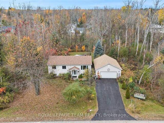 4 BLACK WALNUT ROAD Kemptville Ontario, K0G 1J0 - 4 Bedrooms Home For Sale