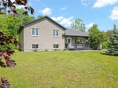 42 STONEWALK DRIVE Kemptville Ontario, K0G 1J0