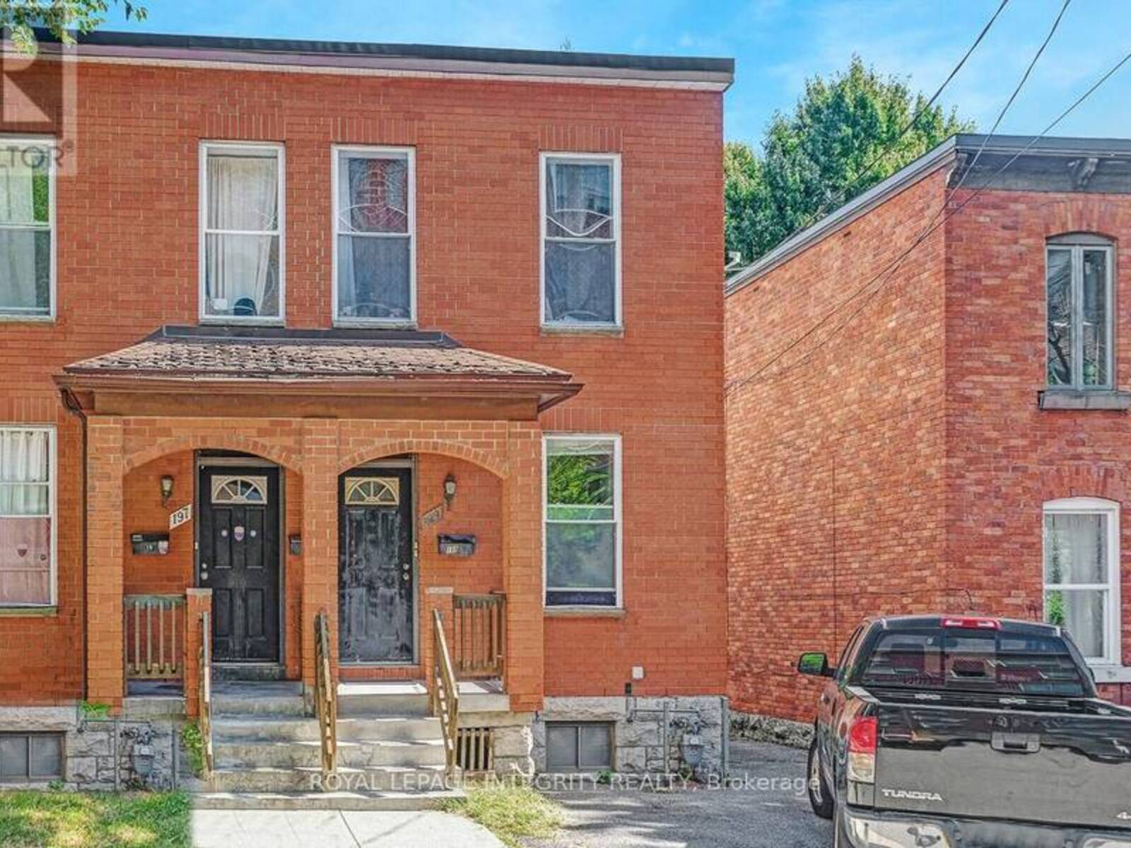 199 HENDERSON AVENUE, Ottawa, Ontario K1N 7P7