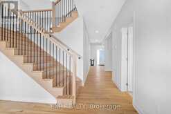 626 INVER LANE | Ottawa Ontario | Slide Image Sixteen