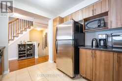 504 BARHOLM PRIVATE | Ottawa Ontario | Slide Image Twelve