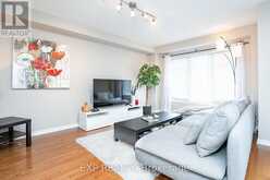 504 BARHOLM PRIVATE | Ottawa Ontario | Slide Image Six