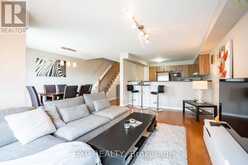 504 BARHOLM PRIVATE | Ottawa Ontario | Slide Image Seven