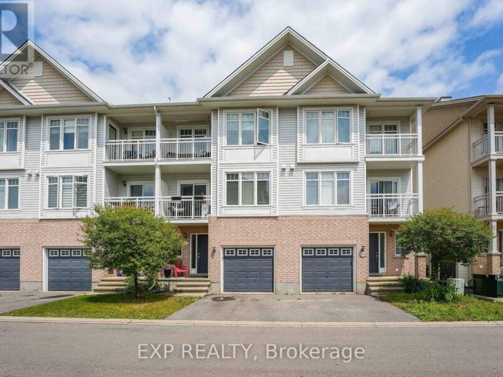504 BARHOLM PRIVATE, Ottawa, Ontario K4B 1H9