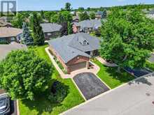 10 WATERTHRUSH CRESCENT | Ottawa Ontario | Slide Image Forty-two