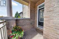 1007 BERYL PRIVATE | Ottawa Ontario | Slide Image Two