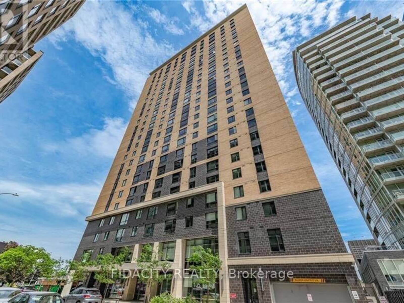 719 - 105 CHAMPAGNE AVENUE S, Ottawa, Ontario K1S 5E5
